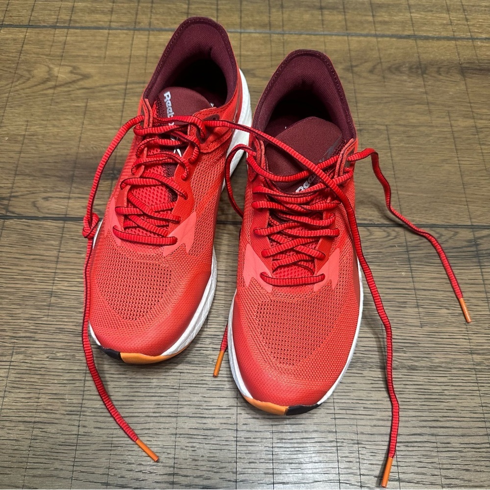 NEW Rbk Red “Floatride Energy” Sneaker Women's US 8/EUR 38.5 NIB